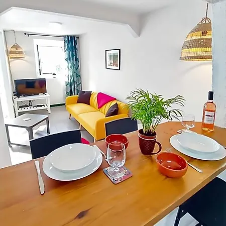 Historic Vineyard Retreat - 1785 Country In Peral Apartamento *